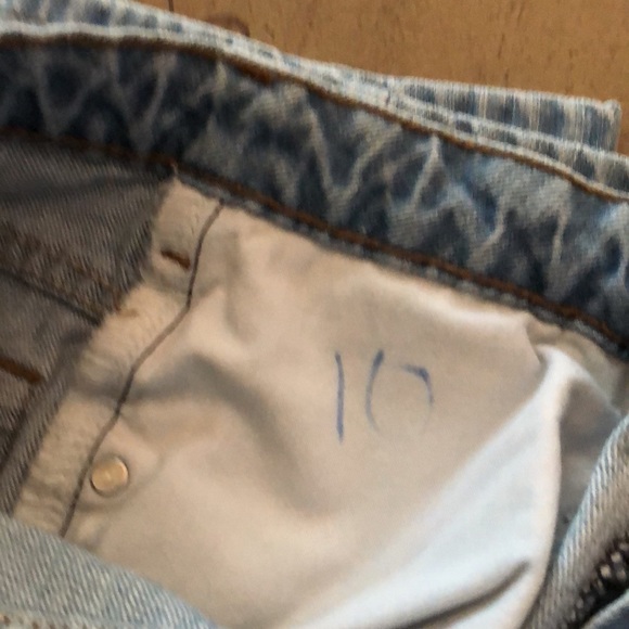 Women’s Carhartt Jeans 10 x 32 - Picture 5 of 9